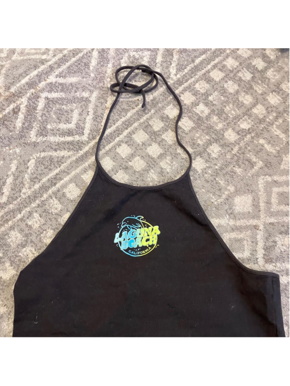 H&M LAGUNA BEACH CALIFORNIA DOLPHIN GRAPHIC HALTER CROP TOP | BLACK MULTICOLOR |